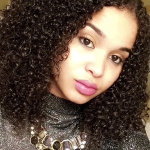 Keila Gomes's avatar